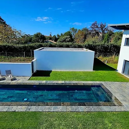 Marion - 3 & Piscine Biarritz